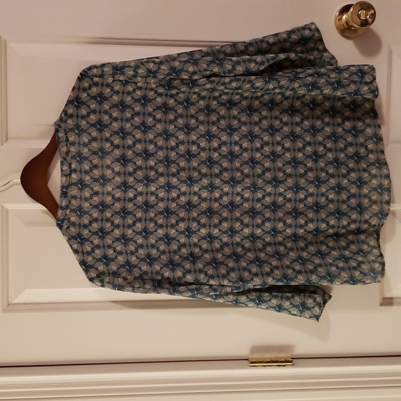 Cabi Jade Leaf Print Top - Picture 14 of 14